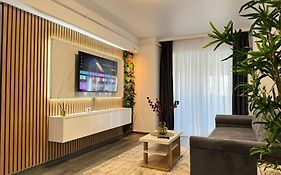 Luxury Glam Apartments Central Adress Bucuresti With Parking