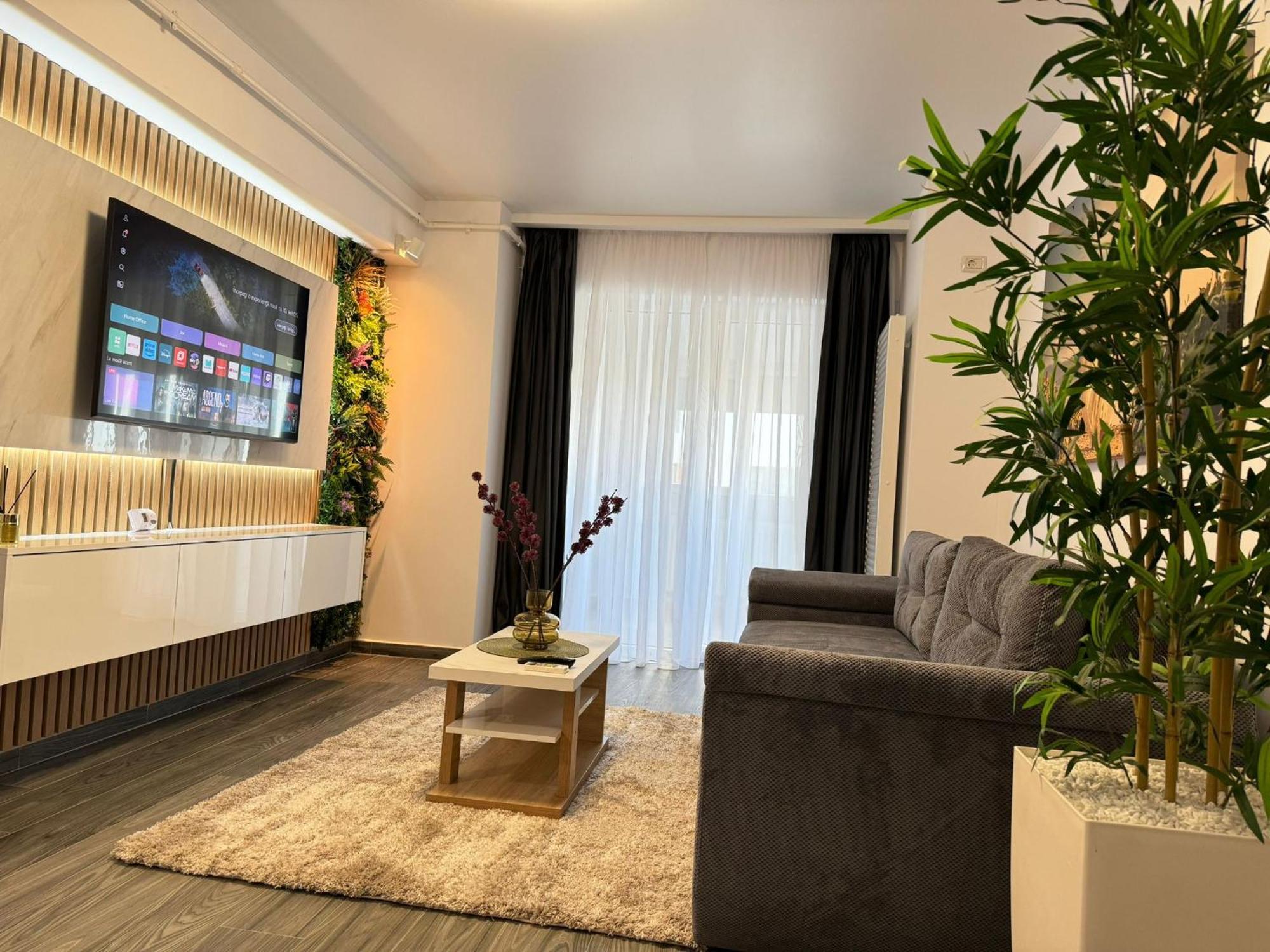 Luxury Glam Apartments Central Adress Bucuresti With Parking Exterior foto